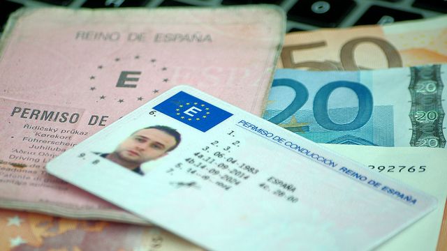 Испания и Россия работают над взаимным признанием водительских удостоверений